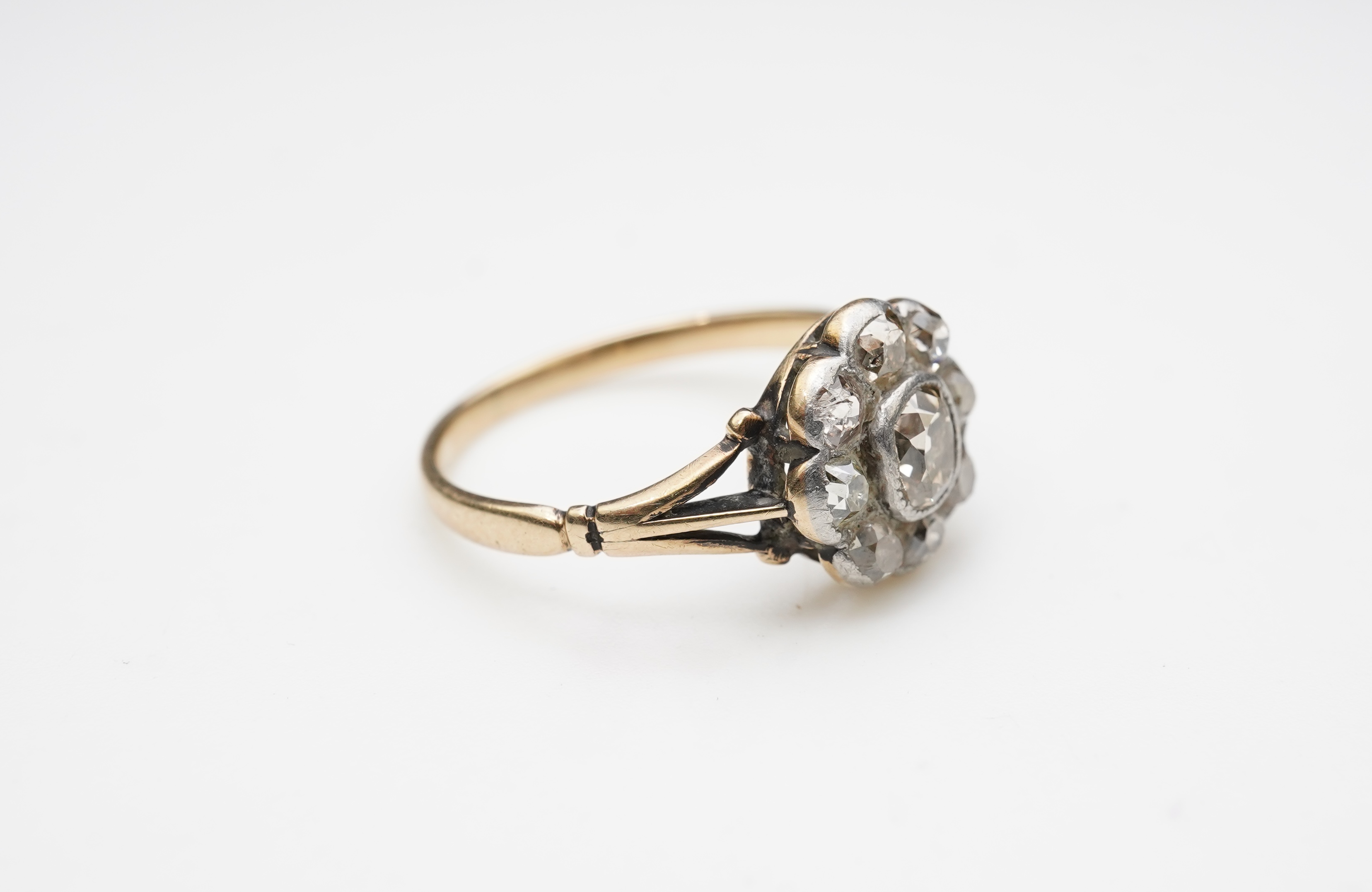 A diamond cluster ring, early 20th century